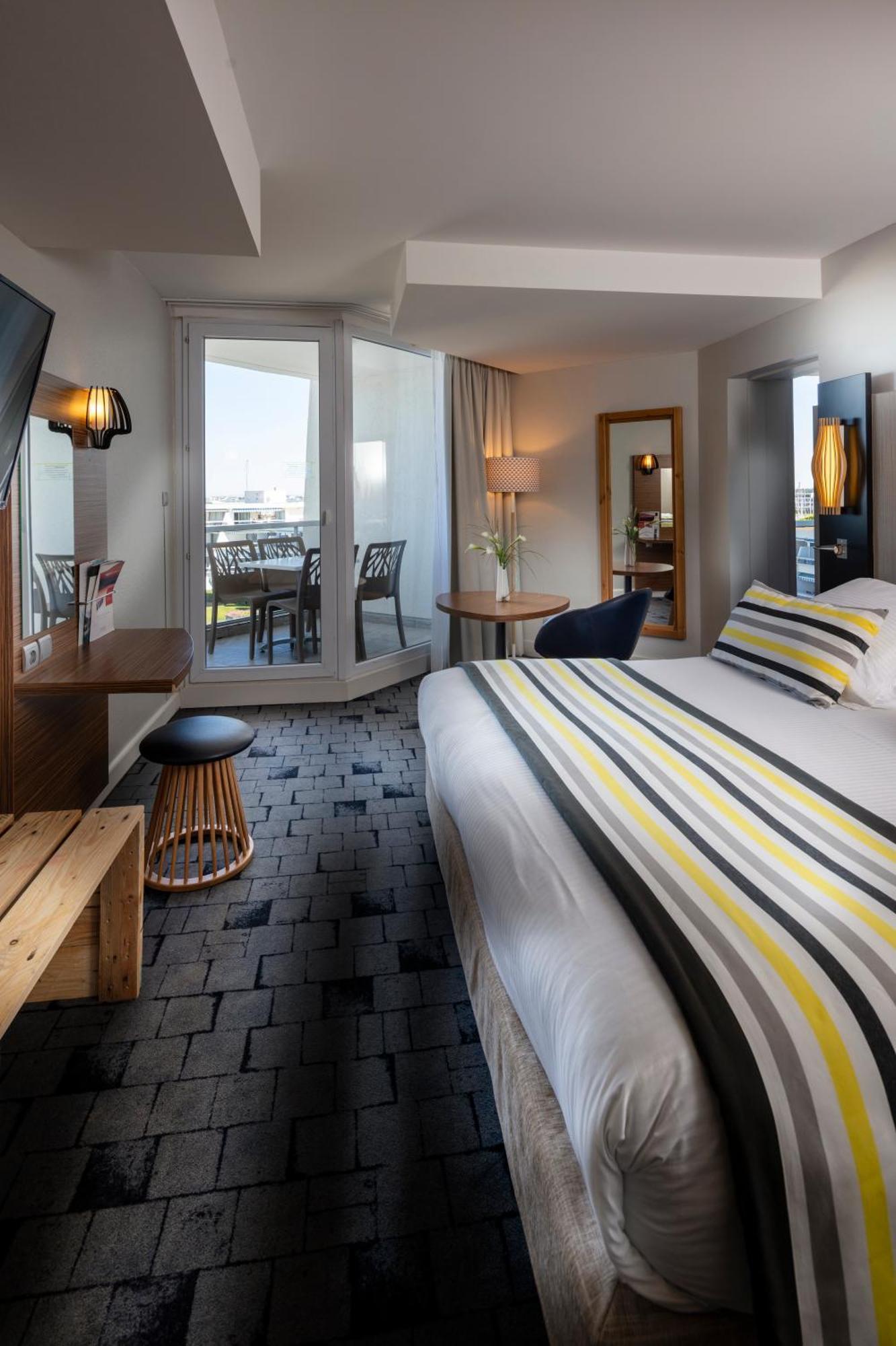 Thalazur Port-Camargue - Hotel & Spa Ле-Гро-дю-Руа Экстерьер фото